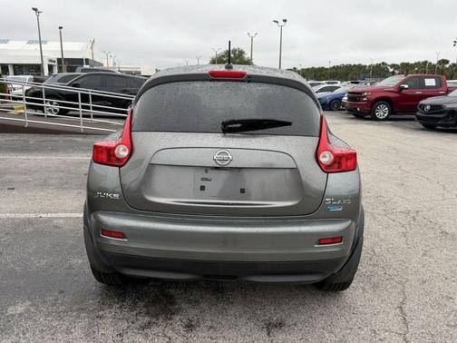 Gun Metallic 2012 Nissan Juke SL
