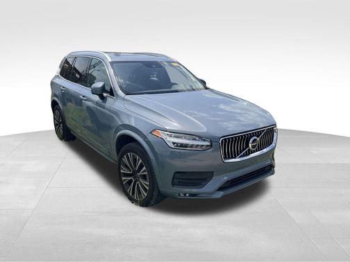 2020 Volvo XC90 T5 Momentum 7 Passenger