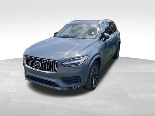2020 Volvo XC90 T5 Momentum 7 Passenger