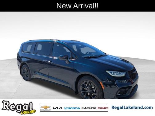 2021 Chrysler Pacifica Touring-L
