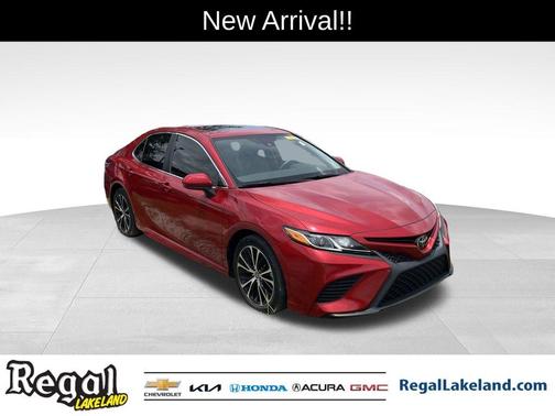 2020 Toyota Camry SE