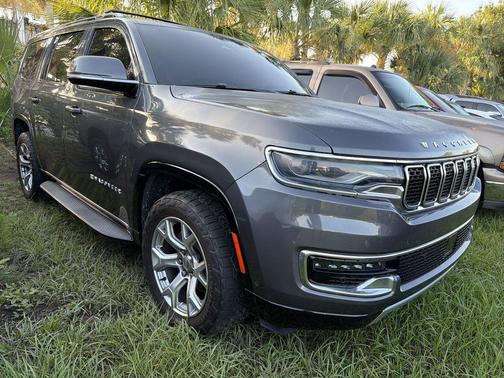 Metallic 2022 Jeep Wagoneer Series II