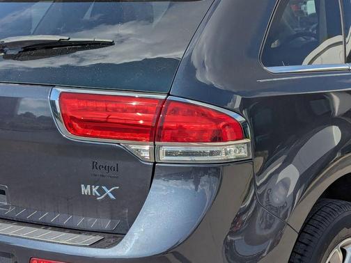 2013 Lincoln MKX Base