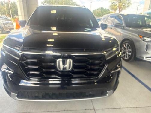 Crystal Black Pearl 2023 Honda Pilot Elite