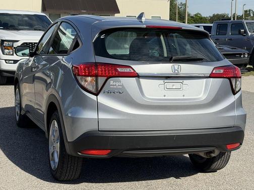 Lunar Silver Metallic 2020 Honda HR-V LX