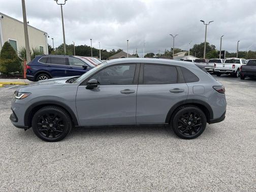 Urban Gray Pearl 2024 Honda HR-V Sport