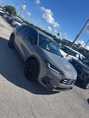 Urban Gray Pearl 2024 Honda HR-V Sport