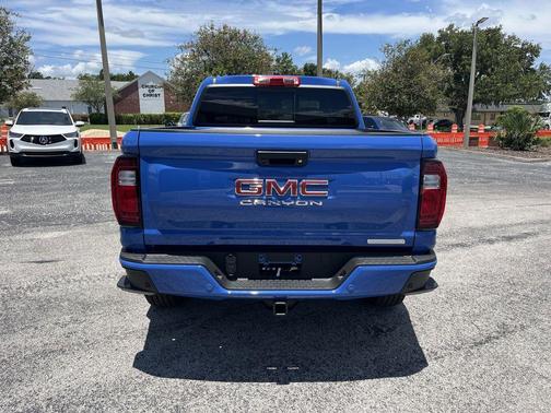2025 GMC Canyon Elevation