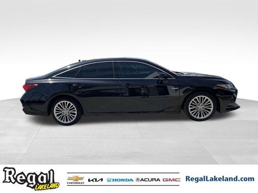 2021 Toyota Avalon Hybrid Limited