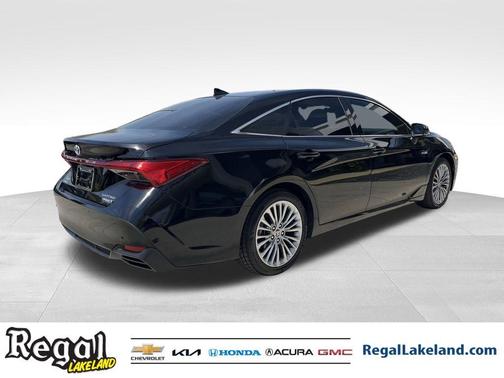 2021 Toyota Avalon Hybrid Limited