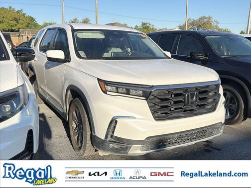 White 2023 Honda Pilot EX-L 8-Passenger