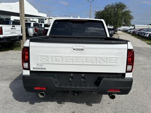 Platinum White Pearl 2026 Honda Ridgeline RTL
