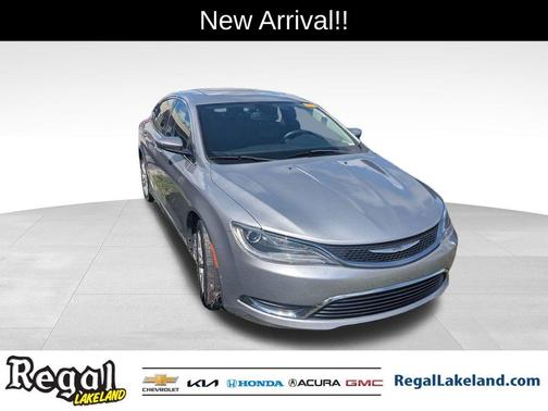 2016 Chrysler 200 Limited