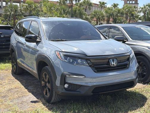 Sonic Gray Pearl 2022 Honda Pilot TrailSport