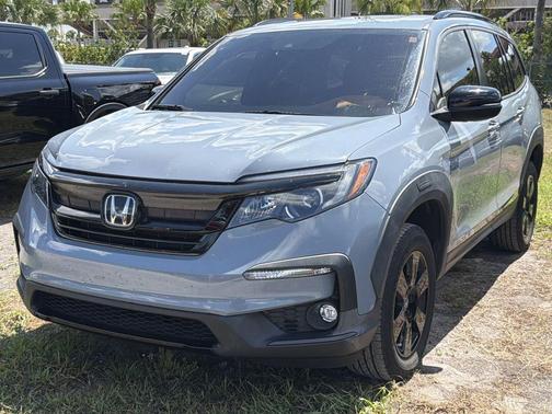 Sonic Gray Pearl 2022 Honda Pilot TrailSport