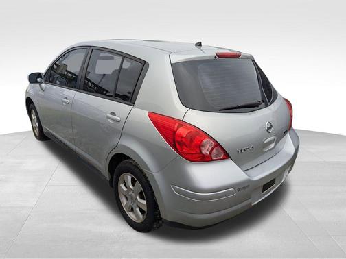 2012 Nissan Versa 1.8 S