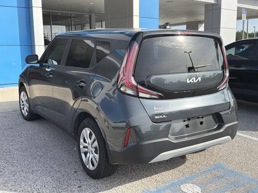 Gray 2023 Kia Soul LX