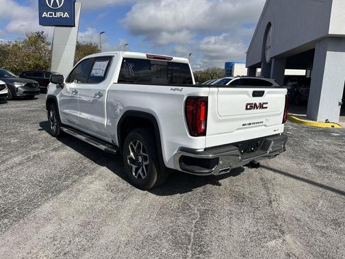 2025 GMC Sierra 1500 SLT