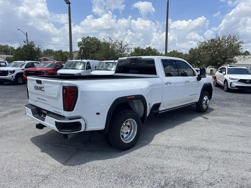 2025 GMC Sierra 3500 Denali