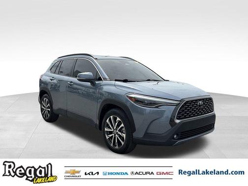 2023 Toyota Corolla Cross XLE