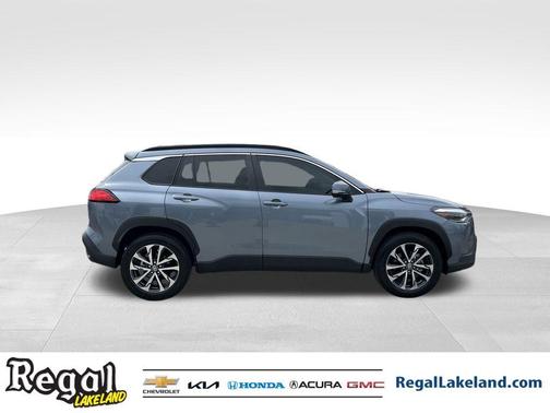 2023 Toyota Corolla Cross XLE