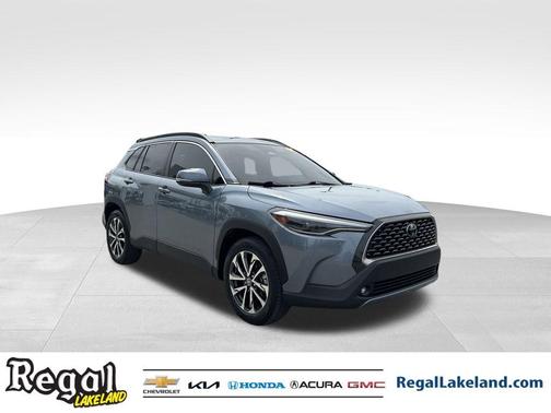 2023 Toyota Corolla Cross XLE