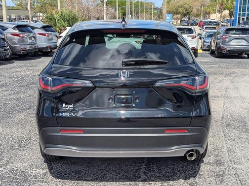 Crystal Black Pearl 2024 Honda HR-V Sport