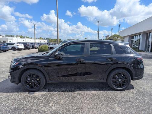 Crystal Black Pearl 2024 Honda HR-V Sport