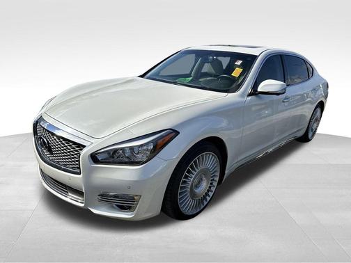 2017 INFINITI Q70L 3.7