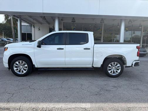 Summit White 2024 Chevrolet Silverado 1500 Custom