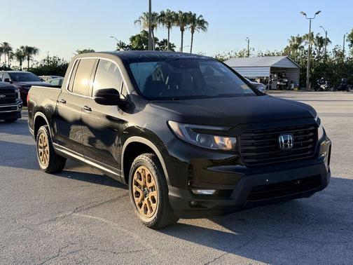 Crystal Black Pearl 2023 Honda Ridgeline RTL