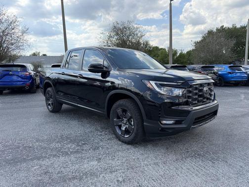 Crystal Black Pearl 2026 Honda Ridgeline TrailSport