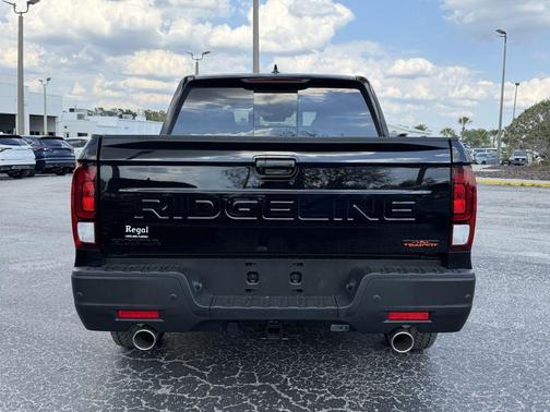 Crystal Black Pearl 2026 Honda Ridgeline TrailSport