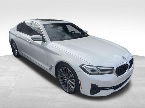 2021 BMW 530 i