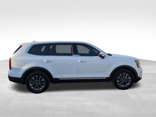2023 Kia Telluride LX