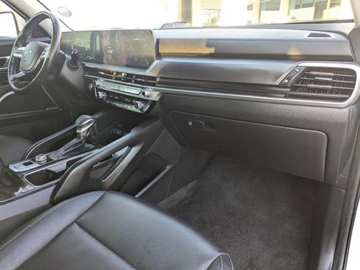 2023 Kia Telluride LX