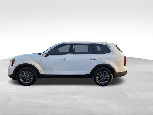 2023 Kia Telluride LX