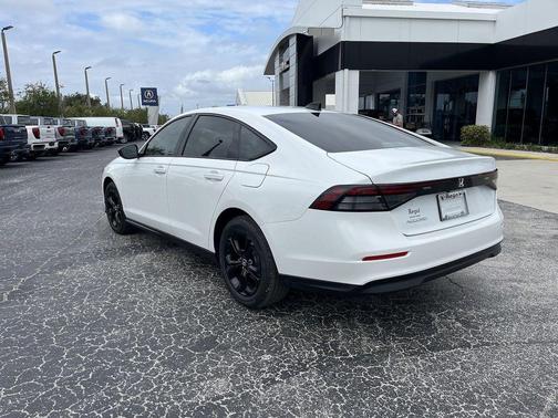 2025 Honda Accord SE