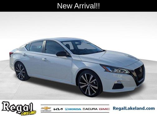 2022 Nissan Altima 2.5 SR