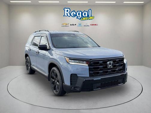 Sonic Gray Pearl 2026 Honda Pilot Black Edition