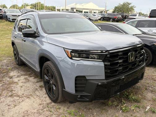 Sonic Gray Pearl 2026 Honda Pilot Black Edition