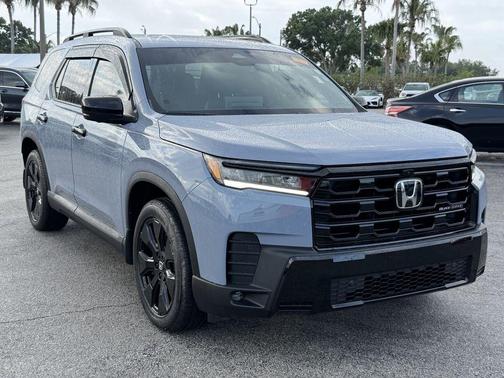 Sonic Gray Pearl 2026 Honda Pilot Black Edition