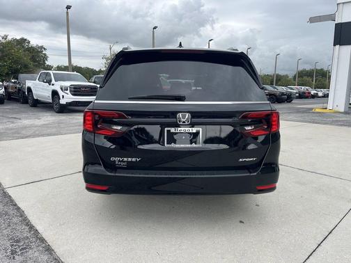 2023 Honda Odyssey Sport
