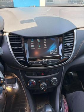 Blue Topaz Metallic 2017 Chevrolet Trax LS