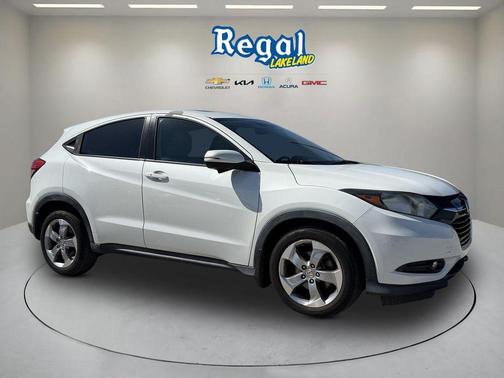 White 2017 Honda HR-V EX