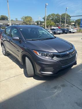 Gray 2022 Honda HR-V LX