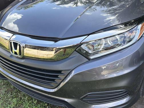Gray 2022 Honda HR-V LX
