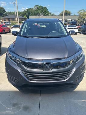 Gray 2022 Honda HR-V LX