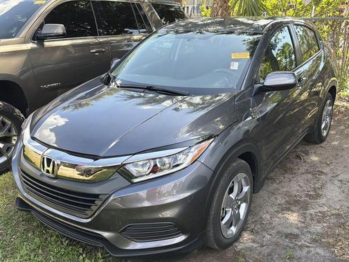 Gray 2022 Honda HR-V LX