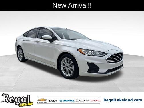 2020 Ford Fusion SE